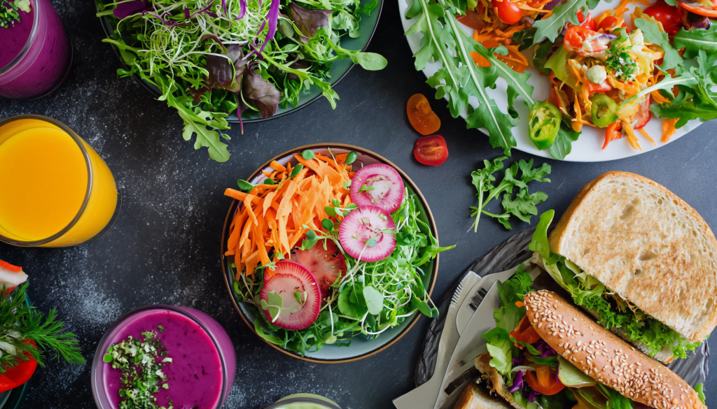 How to eat, using and preparing microgreens